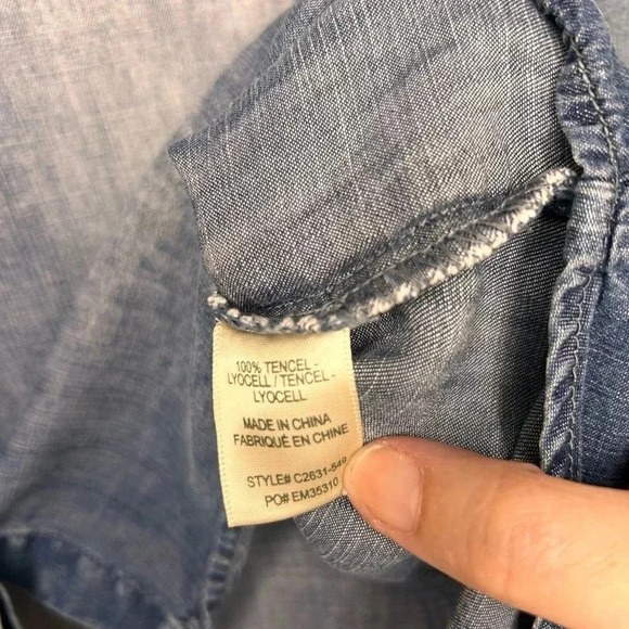 Cloth & Stone Chambray Faded Distressed High Low  Top-Blue-Split Back Hem-Size M - Picture 8 of 8